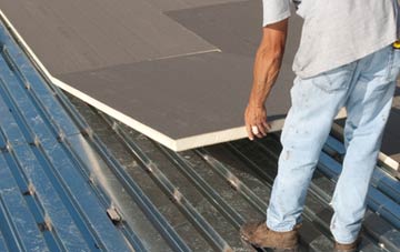 benefits of insulating Knowl Wall flat roofing